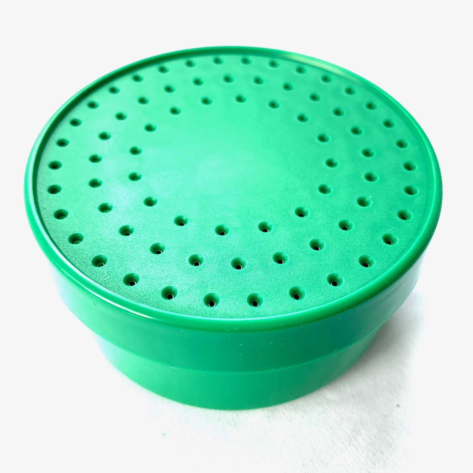 Madendoos 85 cc. per 50 stuks